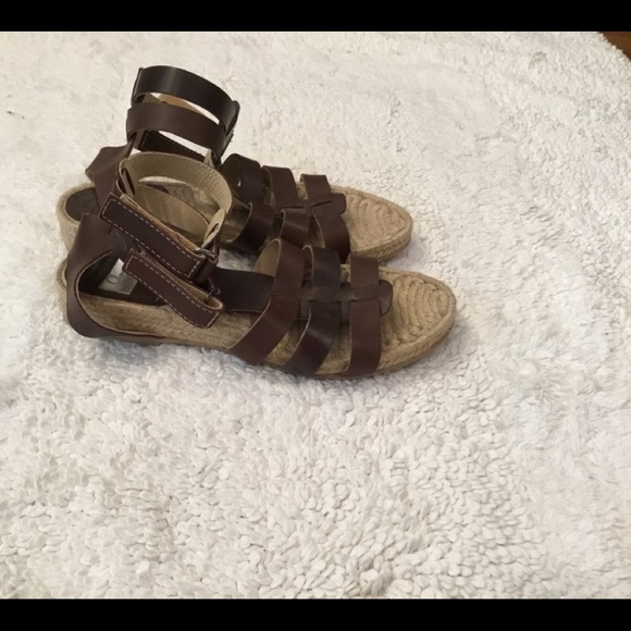 aqua gladiator sandals